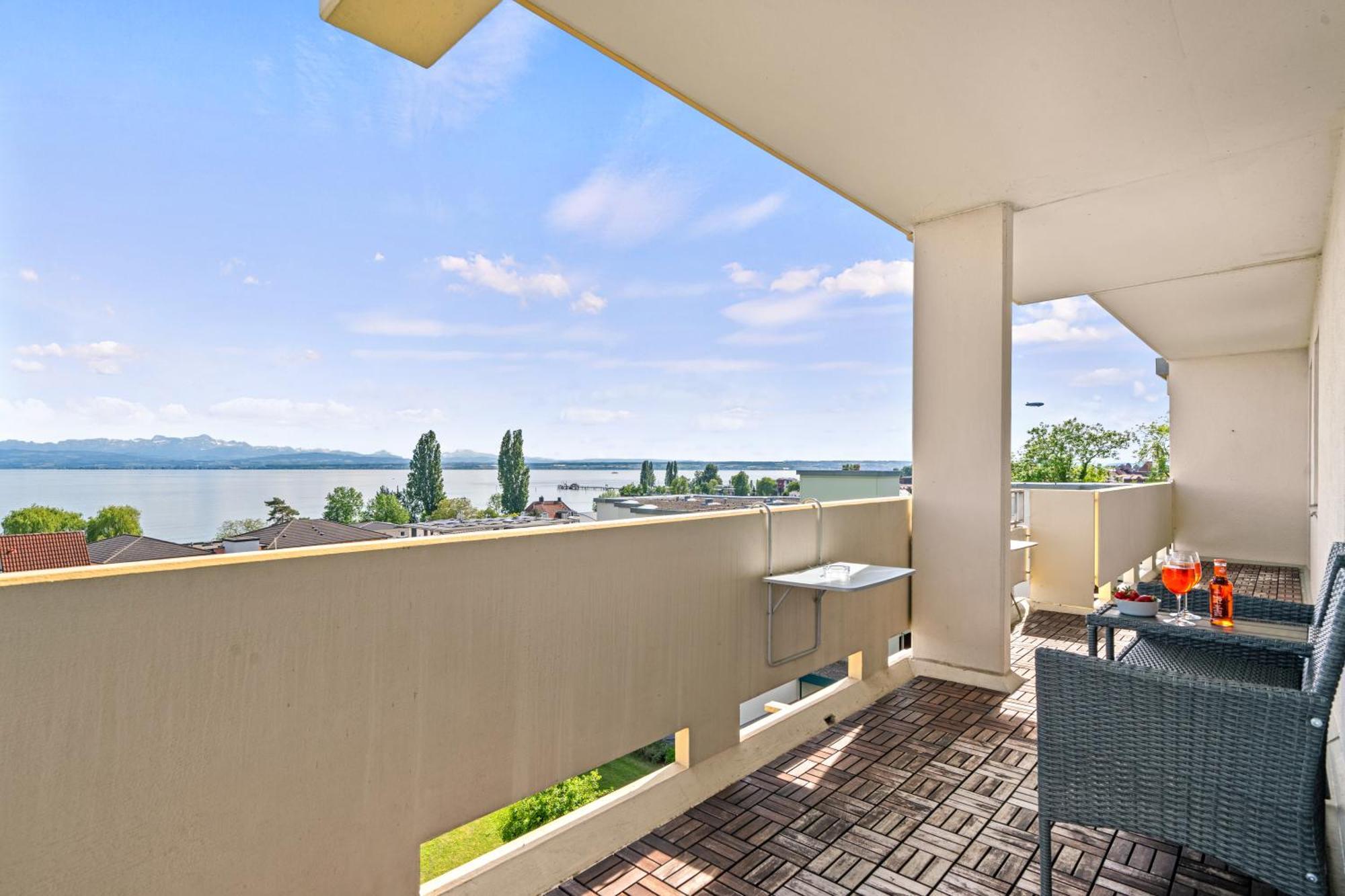 Panorama Penthouse Mit Atemberaubenden See- Und Bergblick Immenstaad am Bodensee Eksteriør bilde